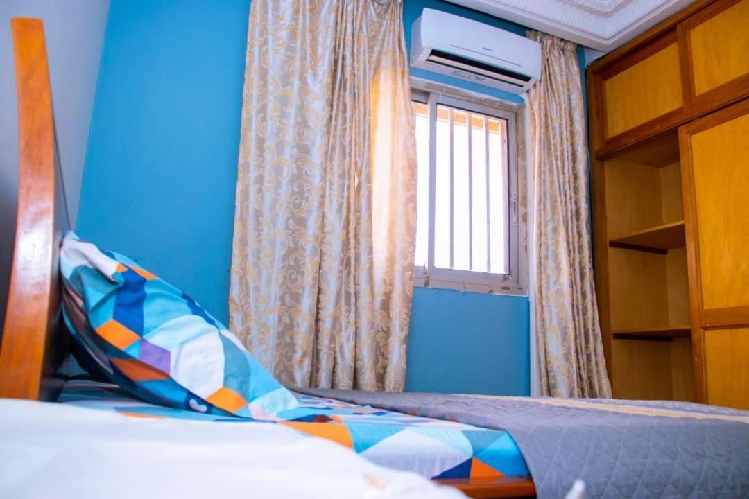 Appartement Meuble 2 Chambres Montee Jouvence Yaoundé エクステリア 写真